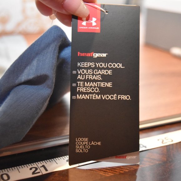 SOLD - NWT Under Armour Threadborne Tank - Picture 10 of 12